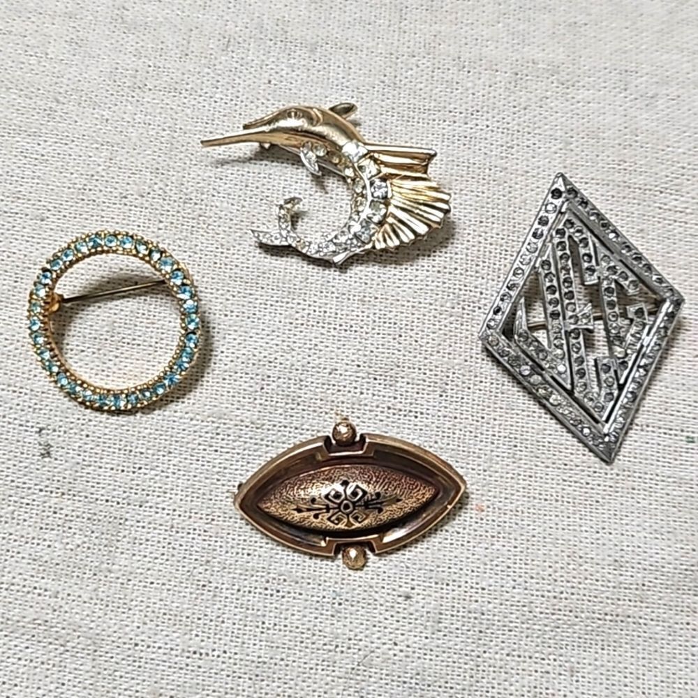 Antique Victorian Vintage Rhinestone C-clasp Pot Metal Brooch Pin Lot 4